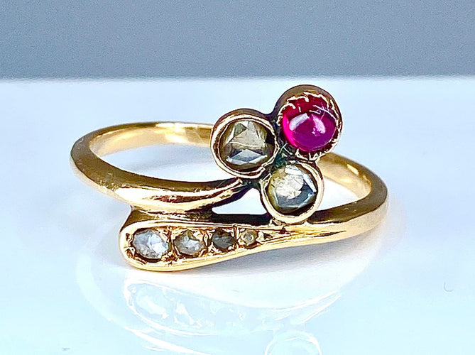 Bague 58 Bague Or jaune Diamants Pierre rouge 58 Facettes AB279