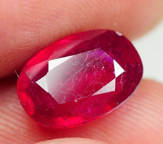 Gemstone Rubis 5cts 58 Facettes 401