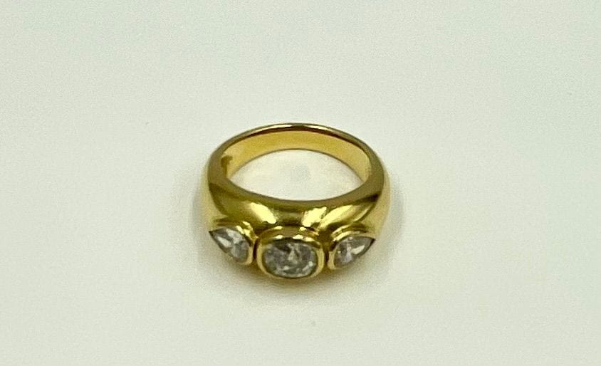 Bague Bague or jaune diamants 58 Facettes