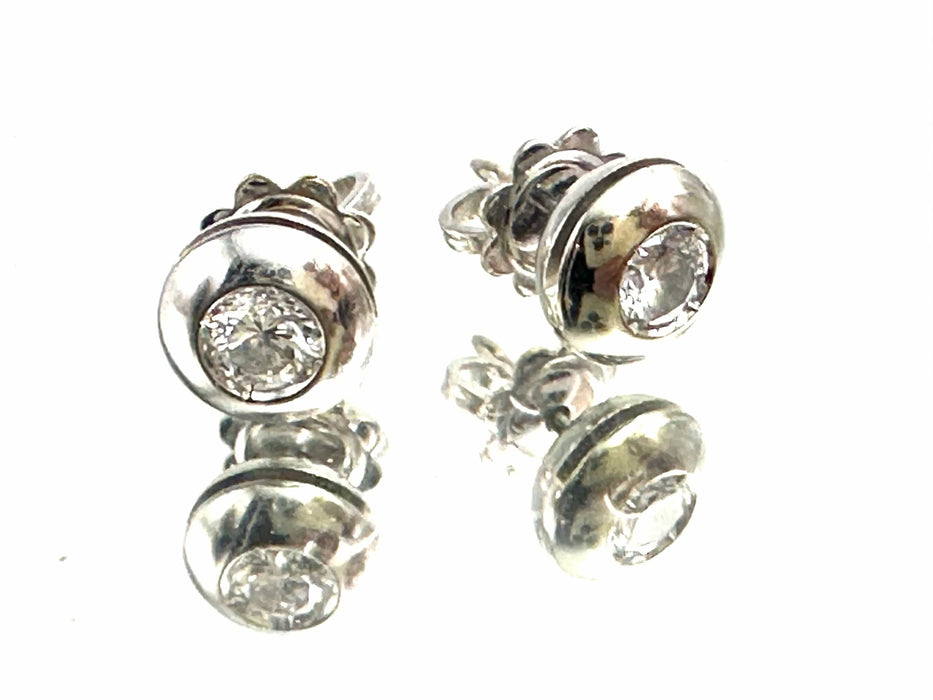 Boucles d'oreilles Boucles d'oreilles modernes en or blanc et diamants 58 Facettes