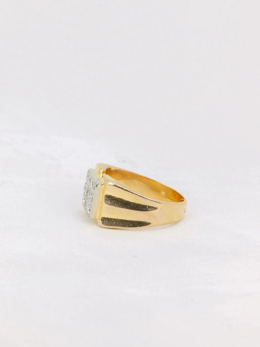 Bague 50 Chevalière Or jaune Plateau pavé de Diamants 58 Facettes J163