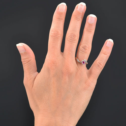 Bague 52 Bague ancienne asymétrique rubis et diamants 58 Facettes 21-086