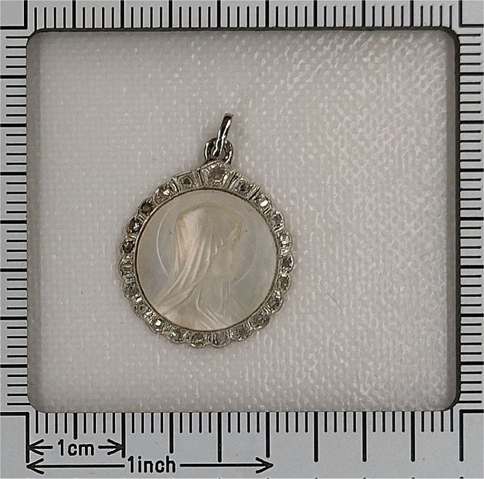 Pendentif Pendentif Marie diamant et plaque de nacre 58 Facettes 23191-0413