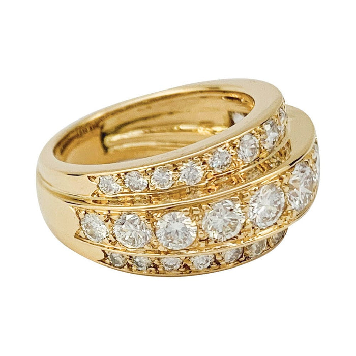 Bague Bague en or jaune, diamants. 58 Facettes