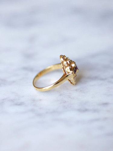Bague de fiançailles vintage rubis entourage diamants sur or jaune 58 Facettes