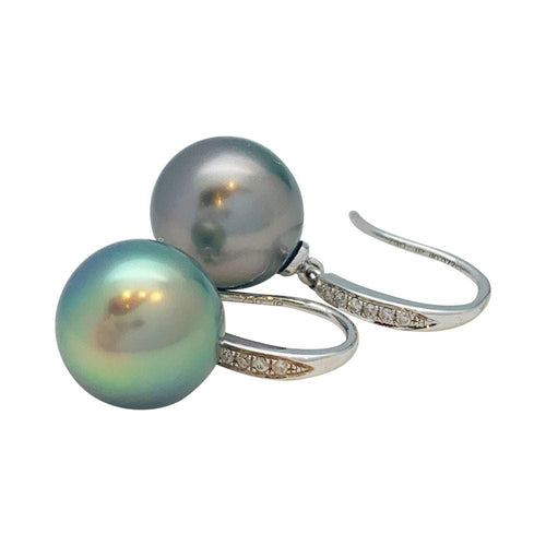 Boucles d'oreilles Boucles d'oreilles or blanc, diamants, perles. 58 Facettes 31488