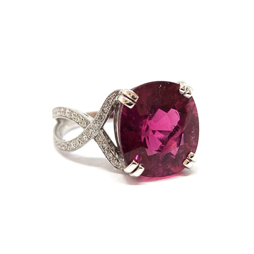 Bague Bague en Or blanc, rubellite & diamants 58 Facettes