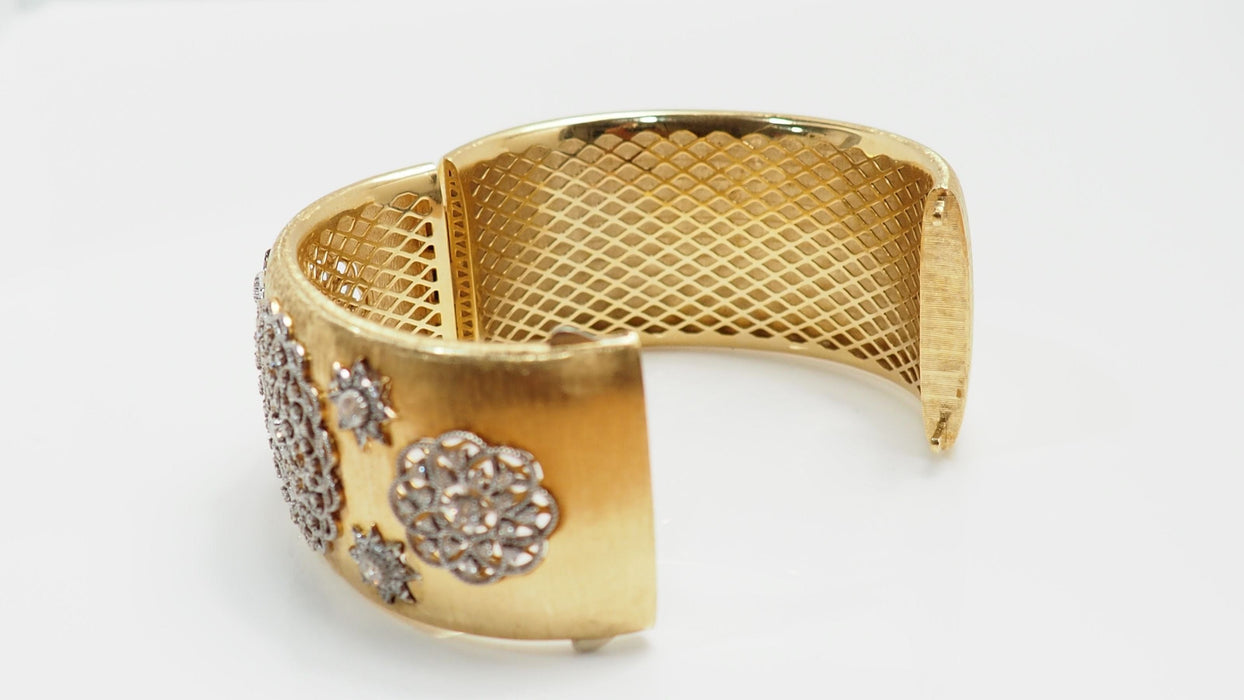 Bracelet 17cm Bracelet manchette or bicolore et diamants 58 Facettes 32265