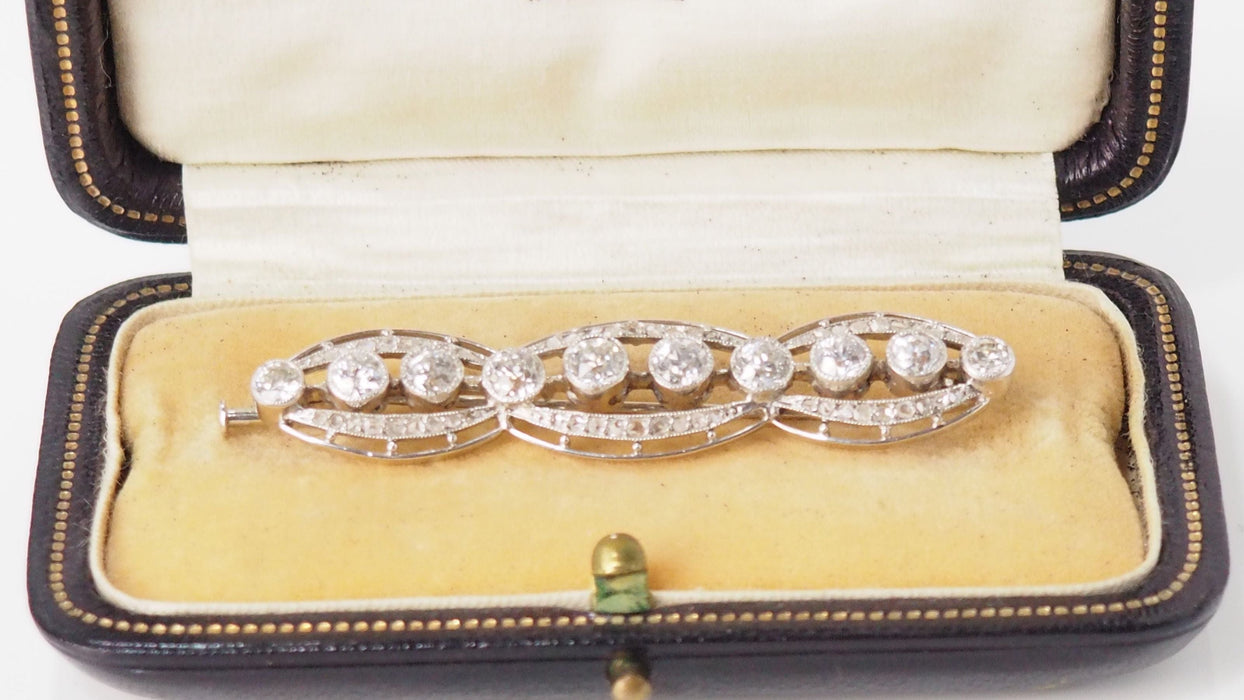 Broche Broche ancienne en Or blanc, platine & diamants 58 Facettes 27545