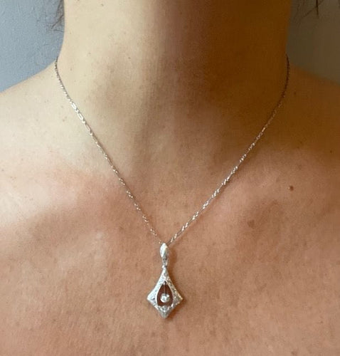 Collier Pendentif diamants et chaine époque Art Déco 58 Facettes