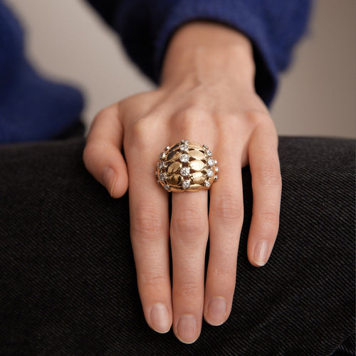 Bague 57 Bague Boule en or jaune, diamants 58 Facettes