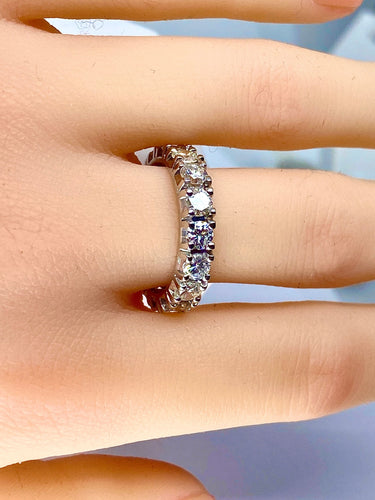 Bague 55 Alliance en or blanc 18 carats sertie de 16 diamants environ 2,80/3 carats 58 Facettes AB276