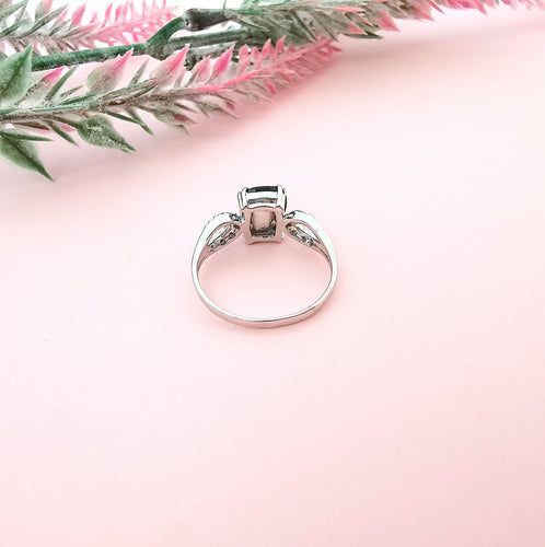 Bague Bague Saphir 1,70 ct taille coussin Diamants 58 Facettes AA 1588