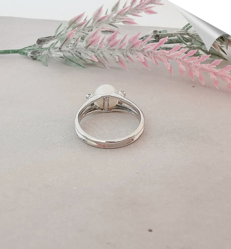 Bague Bague Perle de culture blanche Diamants Or Blanc 58 Facettes AA 1500