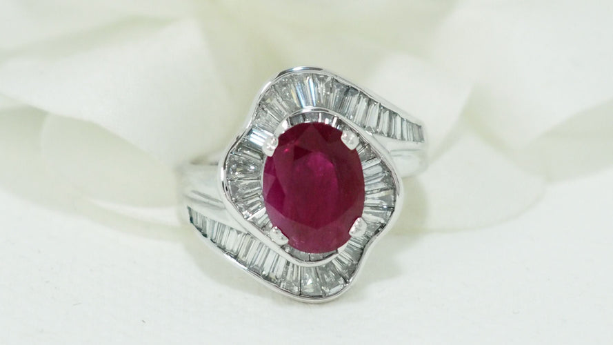 Bague 52 Bague jupe rubis diamants baguette 58 Facettes 32399