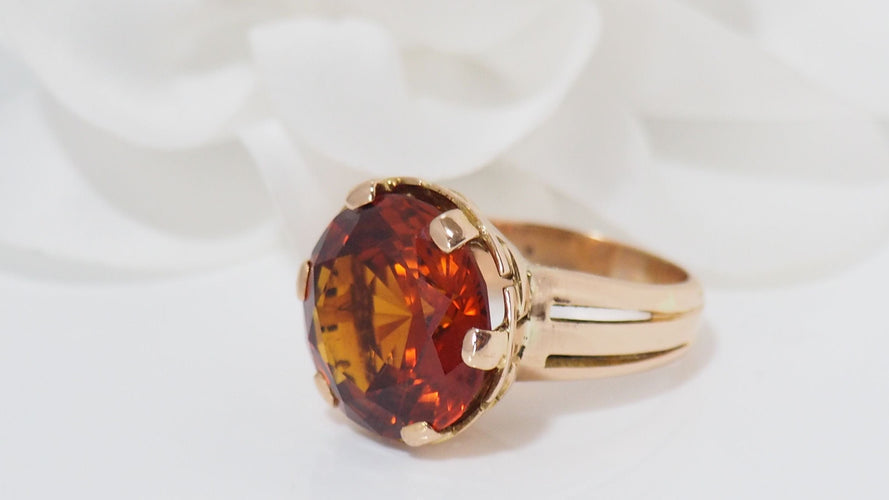 Bague Bague vintage or rose et saphir orange 58 Facettes 31806