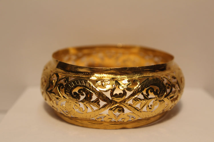 Bracelet Bracelet bombé décor floral ajouré 58 Facettes 11110A