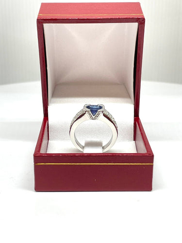 Bague Bague or blanc saphir ovale et diamants 58 Facettes