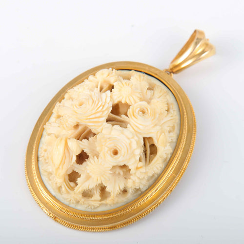 Pendentif Pendentif motif fleurs 58 Facettes