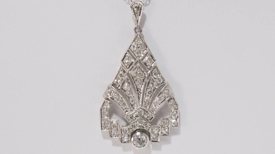 Collier Collier Art Déco en platine et diamants 58 Facettes 31722