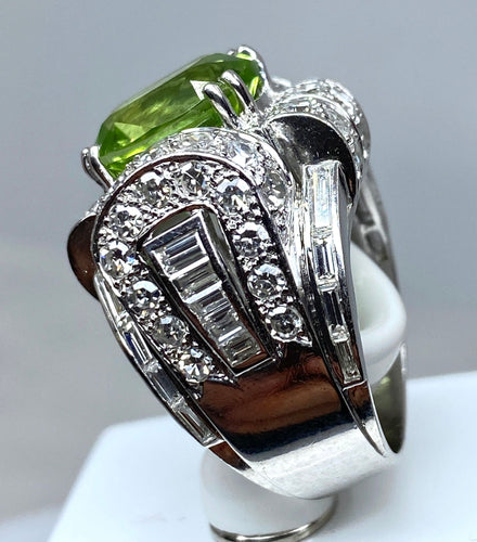 Bague 51 Bague Art Déco Platine diamants et péridot 58 Facettes