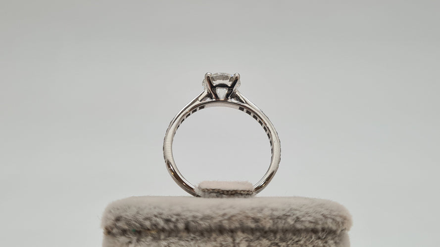 Bague 53 Bague en Or blanc & diamants 58 Facettes