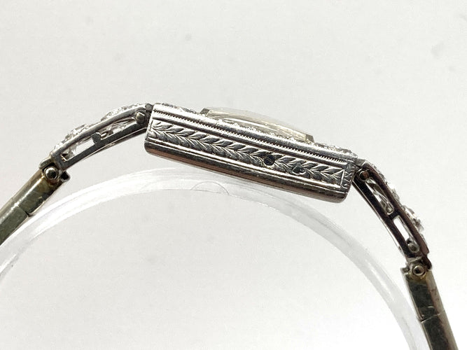 Montre Montre Art Déco diamants 2.44 cts 58 Facettes 07/07 - 16