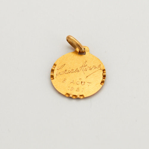 Pendentif Médaille Or sur chaîne 58 Facettes