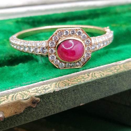 Bracelet OJ PERRIN - Bracelet or jaune diamants rubis cabochon 58 Facettes 2846