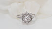 Bague 57 Bague marguerite en or blanc et diamants 58 Facettes 31930