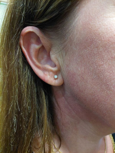 Boucles d'oreilles BOUCLES D'OREILLES CLOUS DIAMANTS 58 Facettes 073951