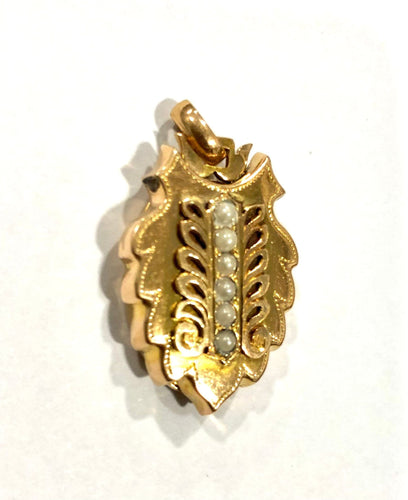 Pendentif Pendentif pilulier Or et Perles 58 Facettes