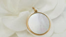 Virgin Medal Pendant In Yellow Gold And Mother-of-Pearl 58 Facettes mtor