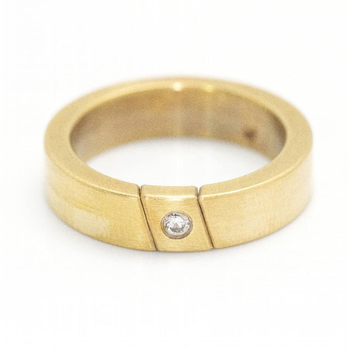 54.5 NIESSING - REVERSE Ring in Gold and Diamond. 58 Facettes D359998JC