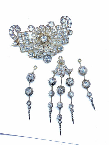 Broche Broche à pampilles détachables argent et pierres blanches 58 Facettes AB280