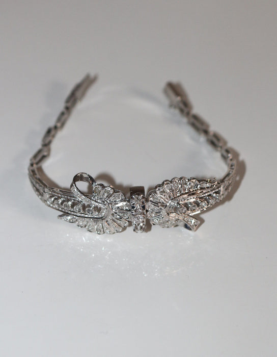 Bracelet Bracelet Noeud en Or Blanc et Diamants 58 Facettes 548