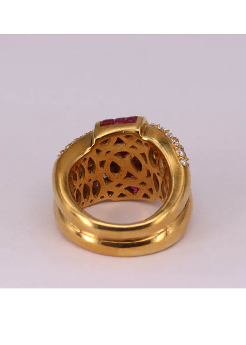 Bague Bague ondulée Or jaune Rubis et Diamants 58 Facettes RNG0016