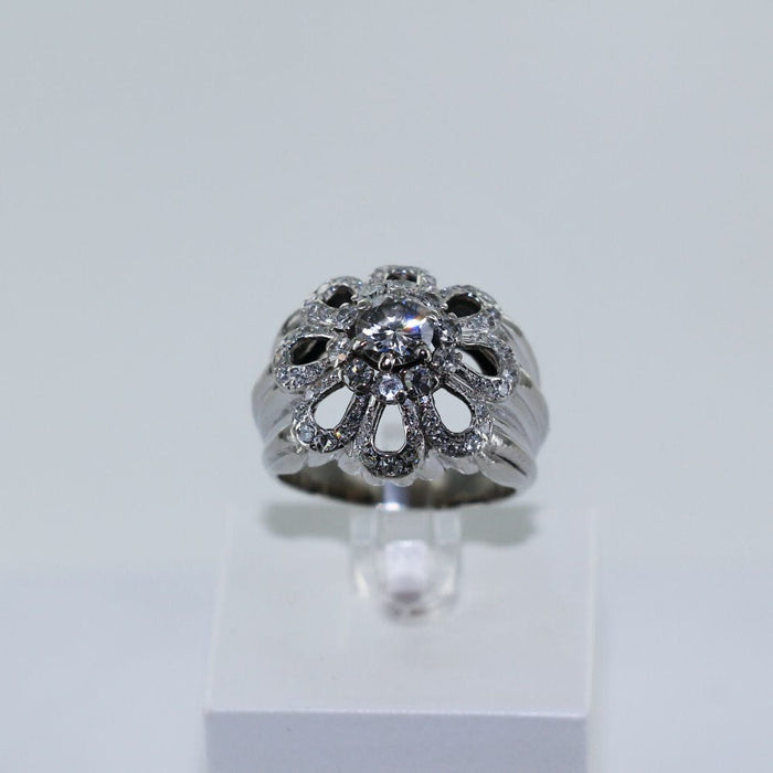 Bague 57 Bague Fleur platine diamants 58 Facettes