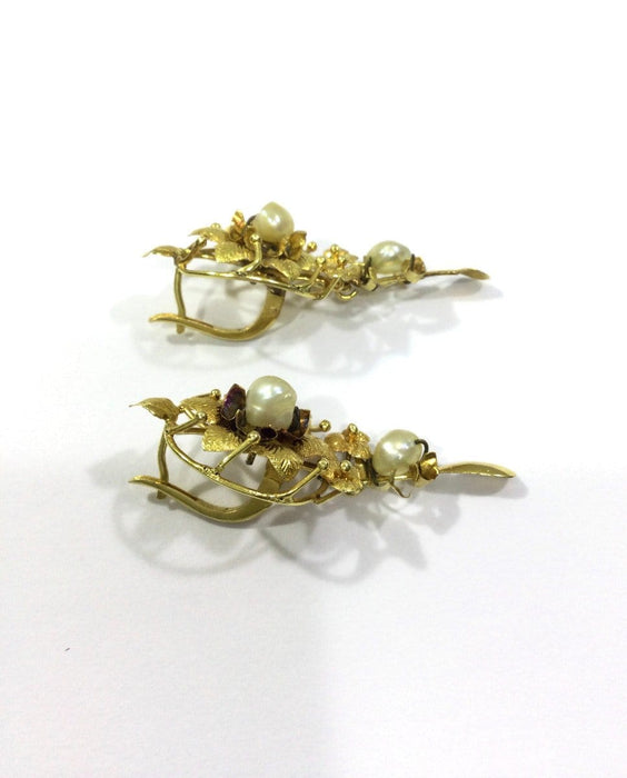 Boucles d'oreilles Boucles d'oreilles florales Perles 58 Facettes