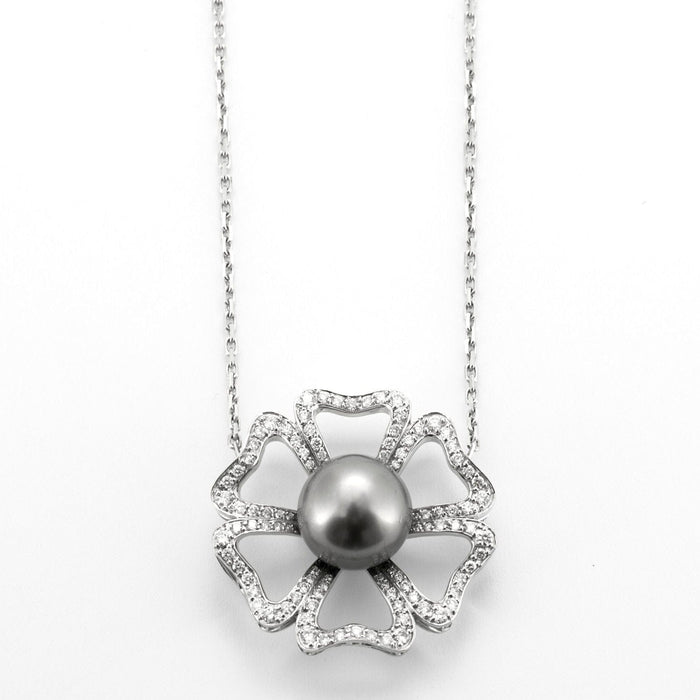 Collier Collier fleur Or blanc Diamants Perle 58 Facettes