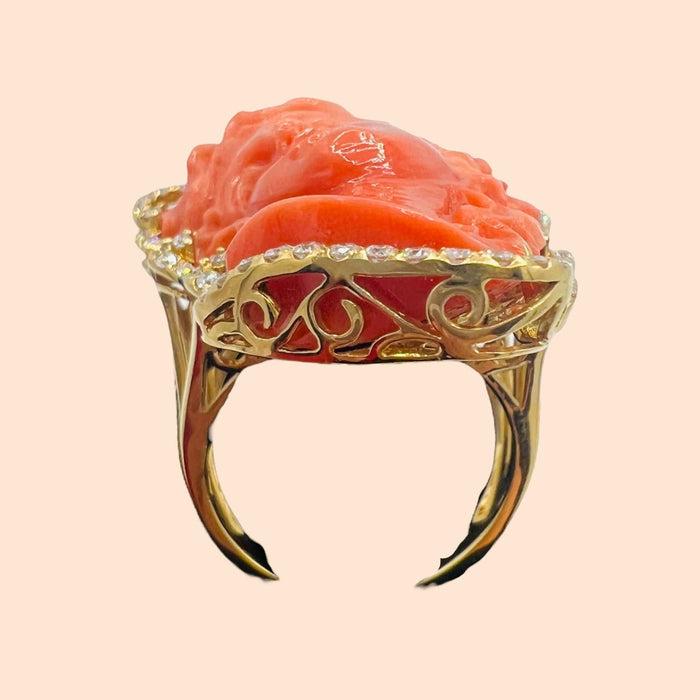 Bague Bague cocktail camée corail diamants 58 Facettes 7450 A