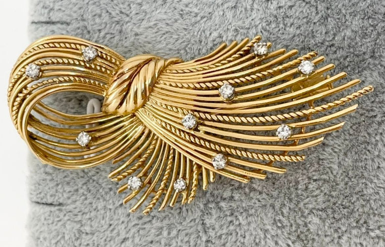 Broche Broche Rétro Or Jaune 0.50 Ct Diamants 58 Facettes