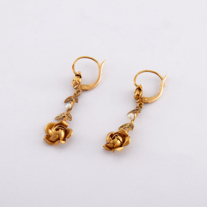 Boucles d'oreilles paire de pendants Art Nouveau à motifs floraux 58 Facettes