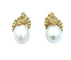 Boucles d'oreilles GILBERT ALBERT. Boucles d’oreilles or jaune et perles 58 Facettes