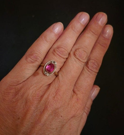 Bague Bague de charme pierre rose et diamants 58 Facettes 939330