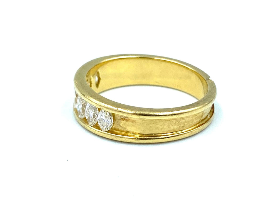 Bague Bague or jaune et diamants taille navette 58 Facettes