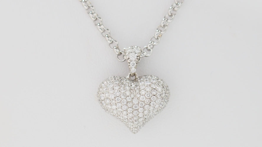 Collier Collier pendentif cœur en Or blanc & Diamants 58 Facettes 31370