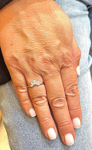 Bague 54 Bague diamants navettes 58 Facettes