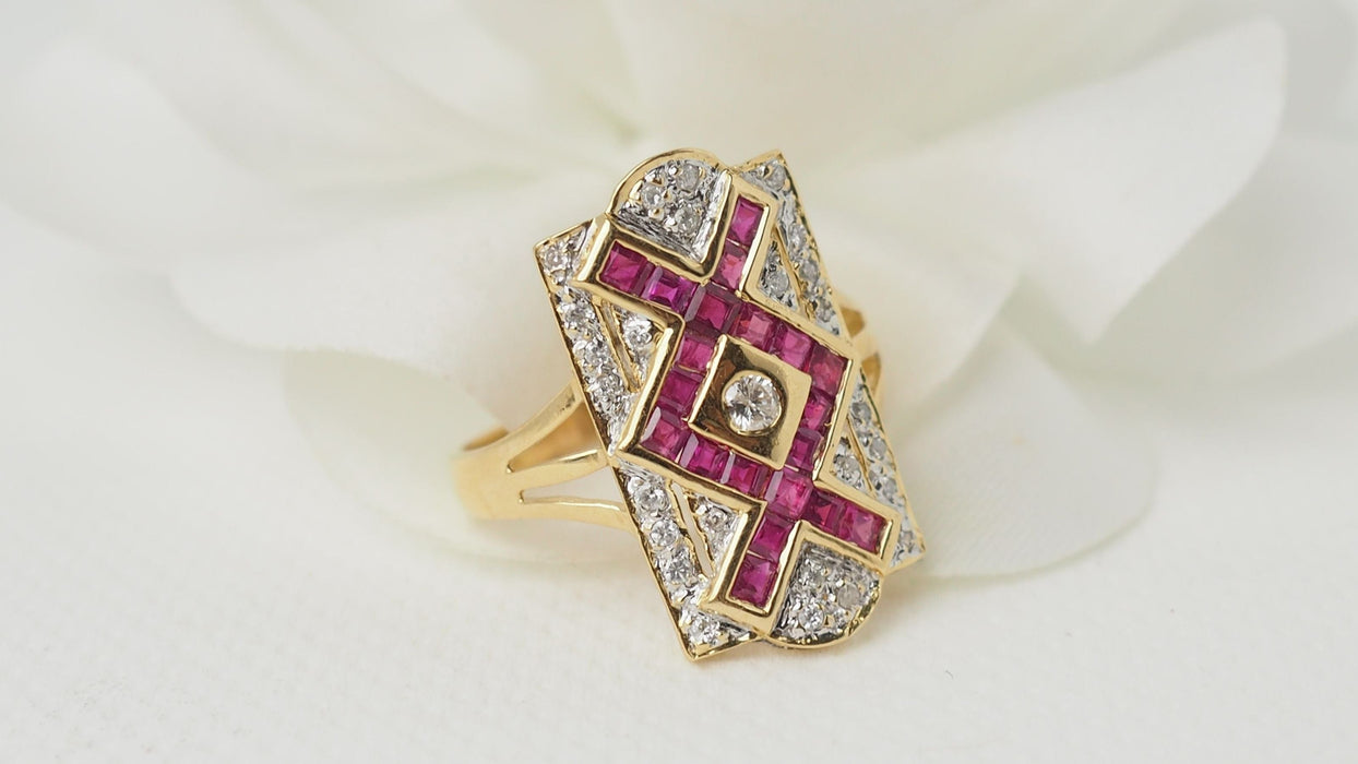 Bague 58.5 Bague vintage or jaune rubis et diamants 58 Facettes 32050