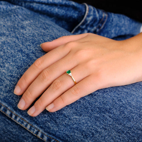 Bague 53.5 Bague Emeraude, Diamants, Or Jaune 58 Facettes